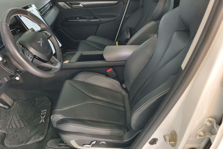 小鹏G3 2020款 520 尊享版中控内饰19