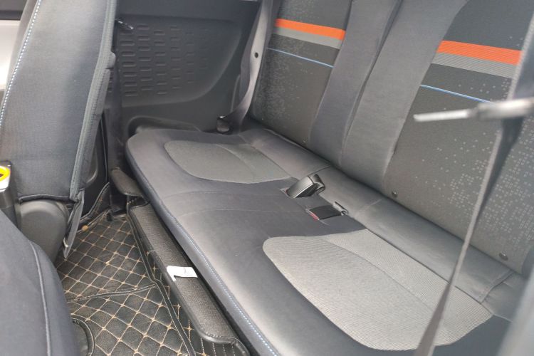 五菱汽车 宏光MINIEV 2022款 自在款 磷酸铁锂中控内饰21