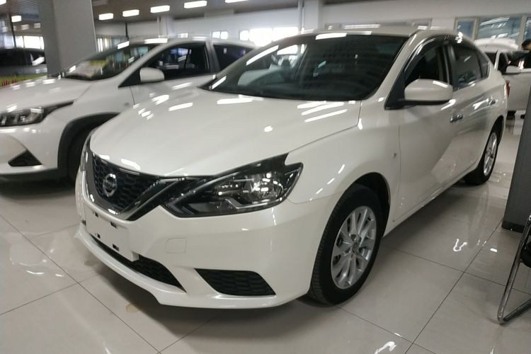 日产 轩逸 2022款 经典 1.6XE CVT舒适版车身外观1