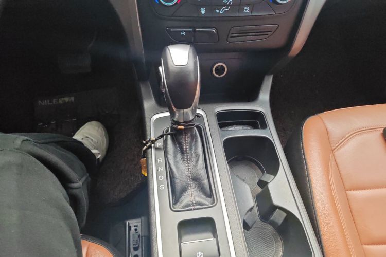 福特 翼虎 2018款 EcoBoost 180 两驱Cognac特别版中控内饰18