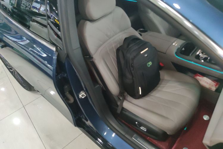 吉利银河 银河星耀8 2025款 130km EM-i 尊贵版局部细节41