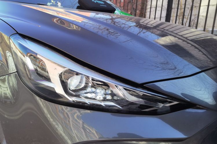 名爵 MG5 2021款 180DVVT CVT青春豪华版车身外观8