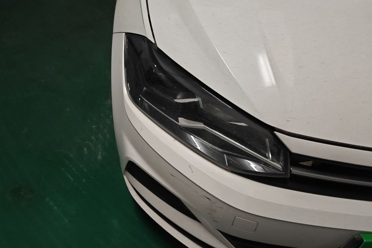 大众 Polo 2019款 Plus 1.5L 自动炫彩科技版车身外观8