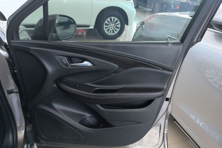 别克 昂科威 2019款 20T 两驱领先型 国VI中控内饰42