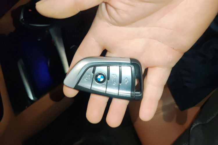 宝马5系 2018款 改款 530Li xDrive M运动套装中控内饰7001