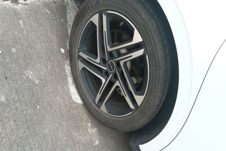 荣威D7 2023款 DMH 125km 卓越版车身外观6006