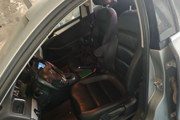 大众 速腾 2014款 改款 1.4TSI 自动豪华型中控内饰19