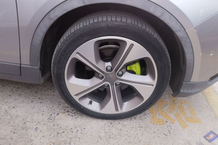 吉利几何C 2020款 甄选续航版 550KM C++ Pro车身外观6007