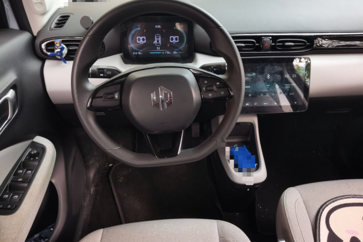 零跑汽车 零跑T03 2023款 200轻享版中控内饰13