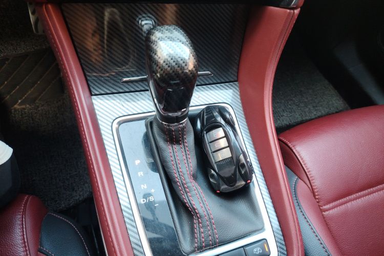 名爵 MG6 2019款 20T 自动Trophy竞技版+运动尾排竞速套装局部细节18