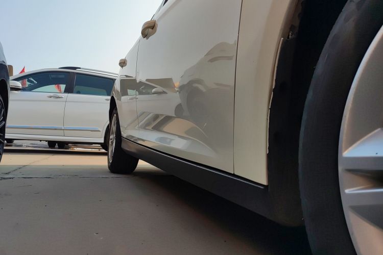 福特 福克斯 2017款 两厢 1.6L 自动舒适型智行版局部细节9001