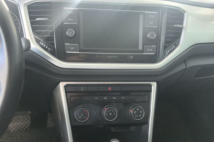 大众 T-ROC探歌 2020款 280TSI DSG两驱精英型中控内饰16