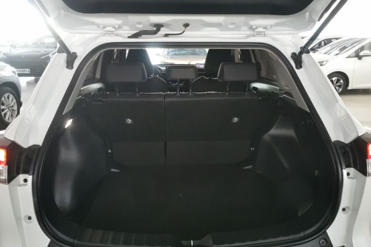 丰田 卡罗拉锐放 2023款 双擎 2.0L 先锋版局部细节23