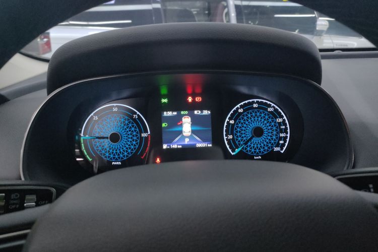 红旗E-QM5 2022款 431km 充电乐享版中控内饰14