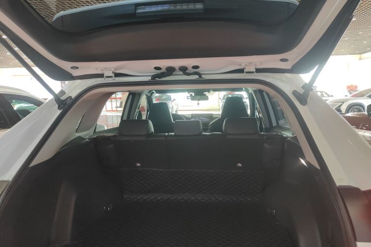 丰田 RAV4荣放 2023款 2.0L CVT四驱探险Plus版机舱底盘23