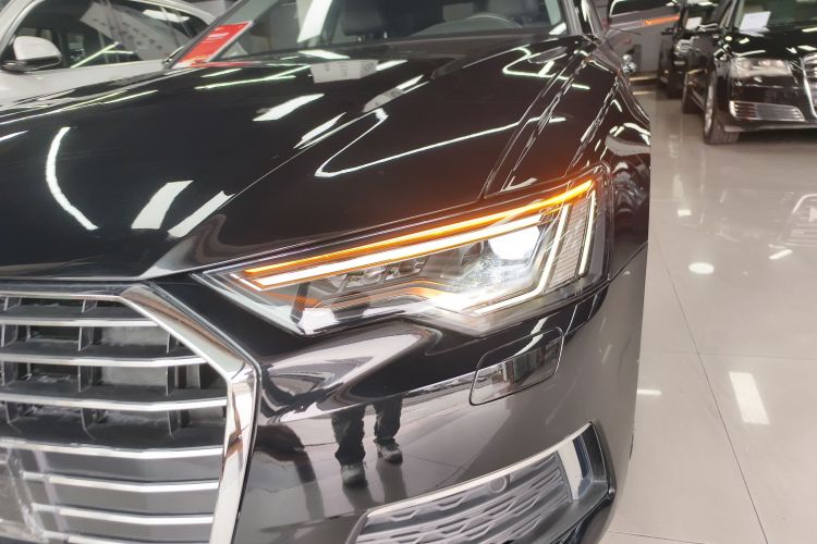 奥迪A6L 2020款 40 TFSI 豪华动感型车身外观36