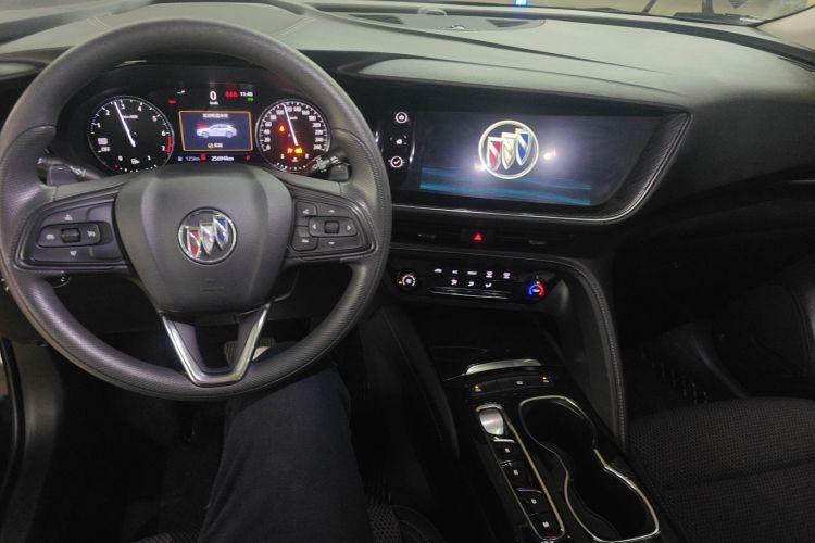 别克 2022款 改款 昂科威S 552T 两驱精英型中控内饰12