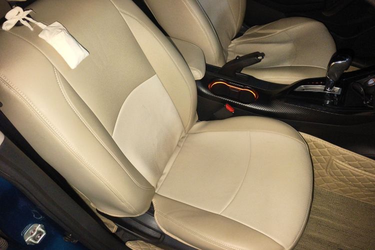 日产 蓝鸟 2016款 1.6L CVT高能版局部细节41