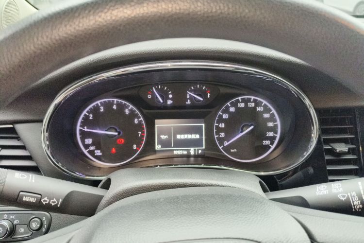 别克 昂科拉 2018款 18T 自动两驱都市领先型中控内饰14