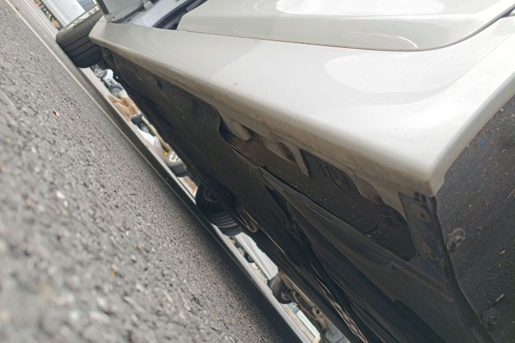 宝马5系 2014款 525Li 领先型局部细节9002