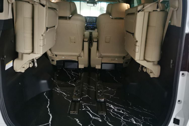 丰田 威尔法 2021款 皇冠 双擎 2.5L HV至尊版局部细节23