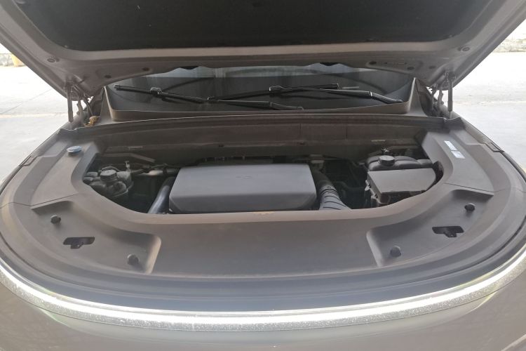 理想汽车 理想L8 2023款 Pro机舱底盘24
