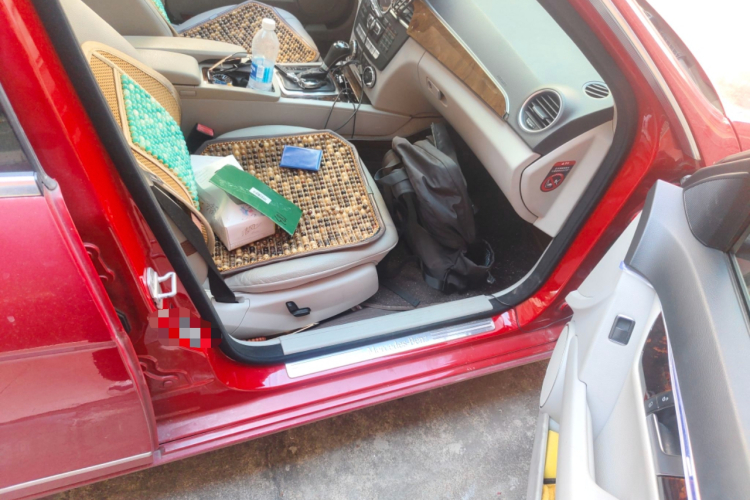 奔驰C级 2013款 C 260 CGI 优雅型局部细节9005