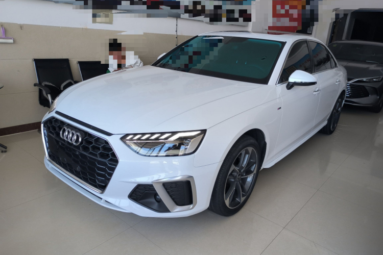 奥迪A4L 2023款 40 TFSI 时尚动感型车身外观1