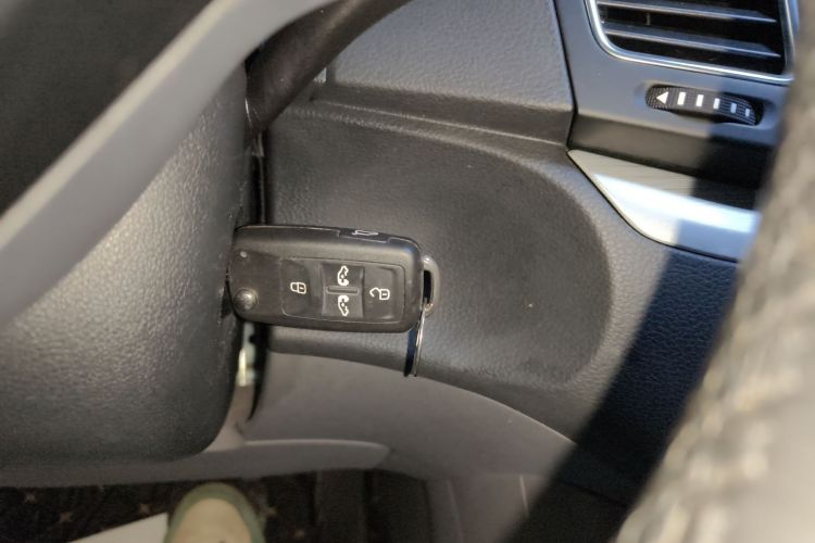 大众 夏朗 2016款 380TSI 舒享型 7座中控内饰7001