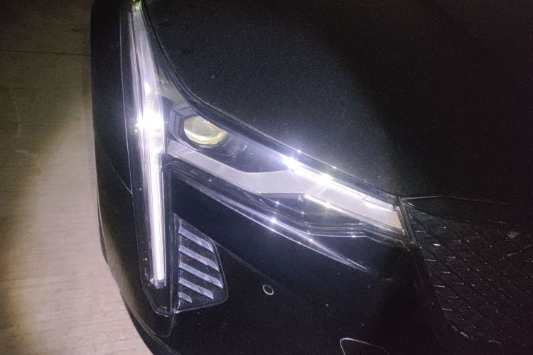 凯迪拉克CT4 2022款 28T 豪华型车身外观8