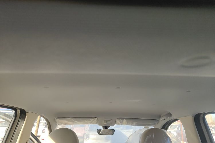 五菱汽车 宏光MINIEV 2025款 四门版 进阶款中控内饰22