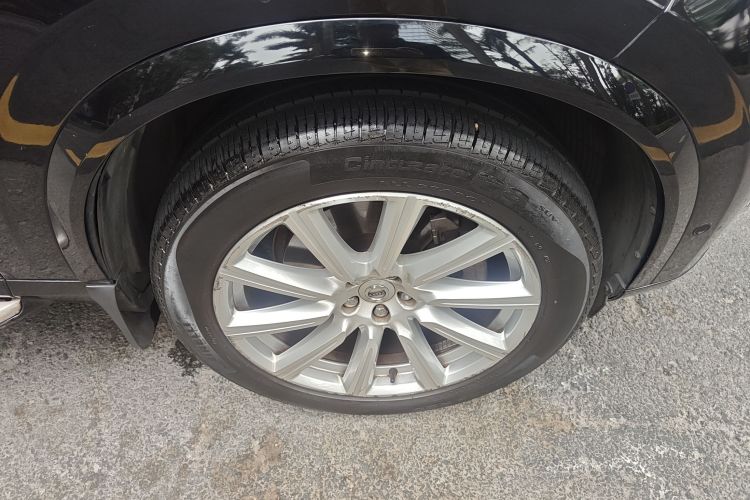 沃尔沃XC90 2018款 T6 智尊版 7座车身外观10