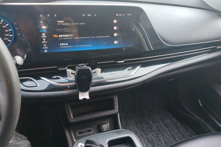 埃安 AION S 2019款 炫 530中控内饰16