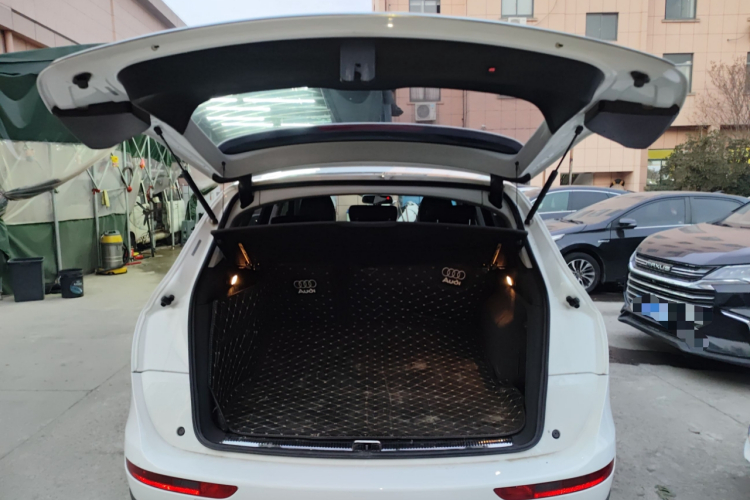 奥迪Q5 2017款 40 TFSI 技术型局部细节23