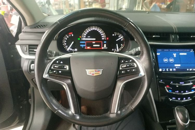 凯迪拉克XTS 2018款 28T 技术型中控内饰13