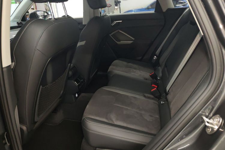 奥迪Q3 2023款 35 TFSI 时尚动感型（1.5T）中控内饰7004