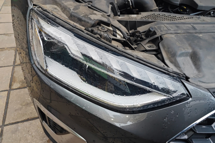 奥迪A4L 2022款 40 TFSI 时尚动感型车身外观8