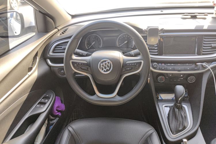 别克 英朗 2021款 改款 典范 1.5L 自动精英型中控内饰13