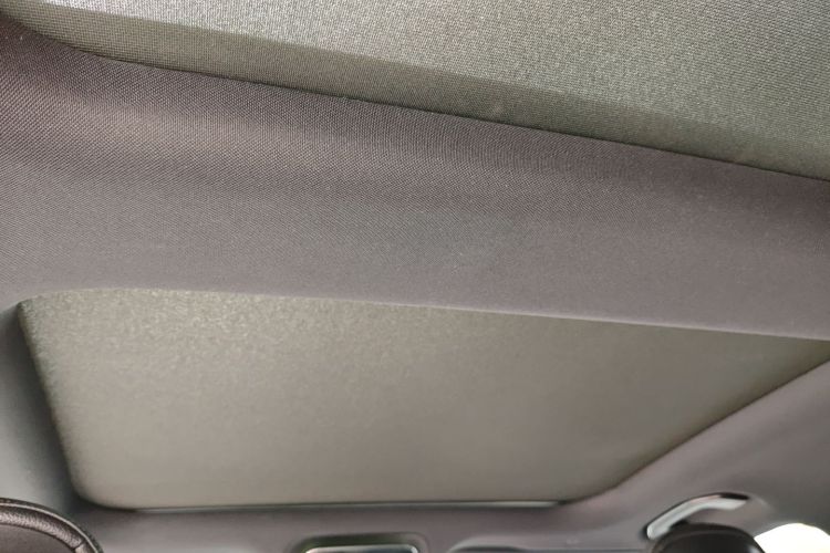 奔驰C级 2023款 C 260 L 运动版中控内饰22