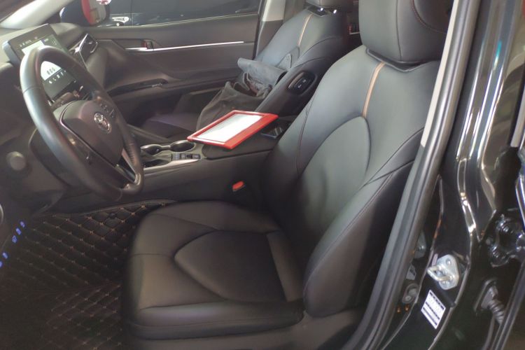 丰田 凯美瑞 2023款 2.5G 豪华版局部细节19