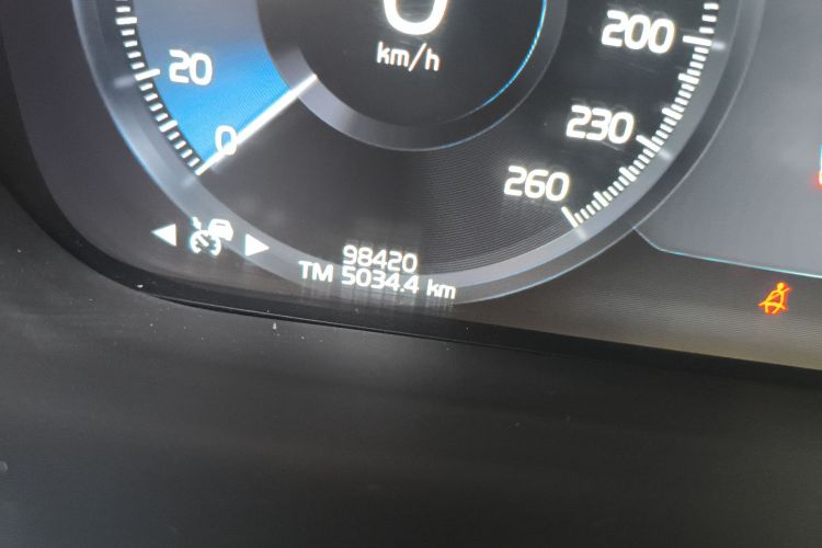 沃尔沃XC60 2019款 T5 四驱智远运动版 国V中控内饰15