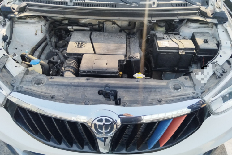 中华V3 2015款 1.5L 手动智能型局部细节24