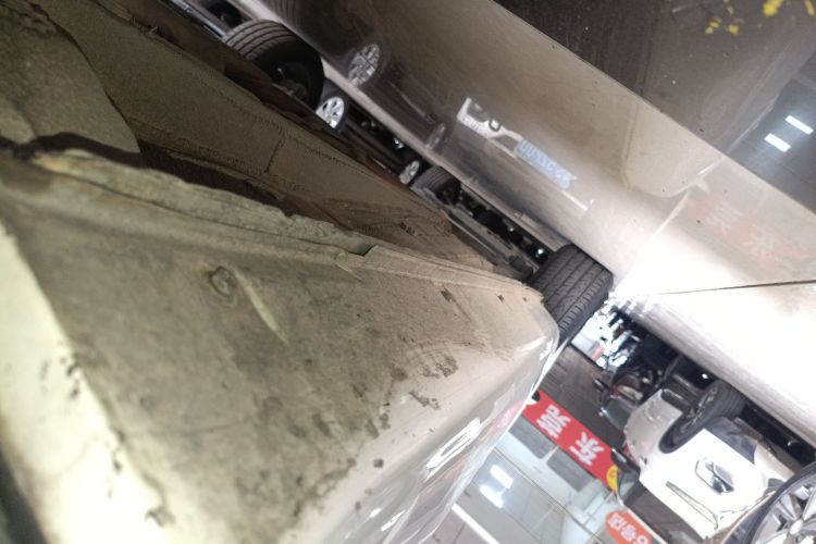 吉利汽车 帝豪 2018款 1.5L CVT向上互联版局部细节9001