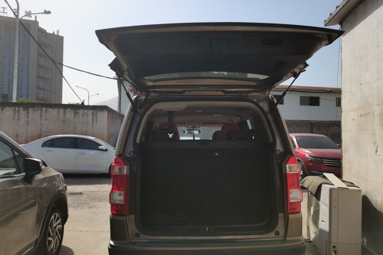 长安欧尚X70A 2018款 1.5L 手动精英型局部细节23