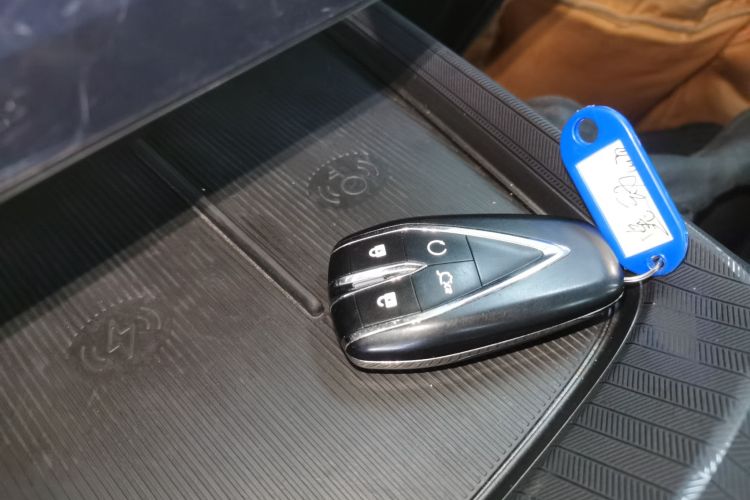 长安 逸动 2024款 1.5T GDI自动 旗舰型中控内饰11