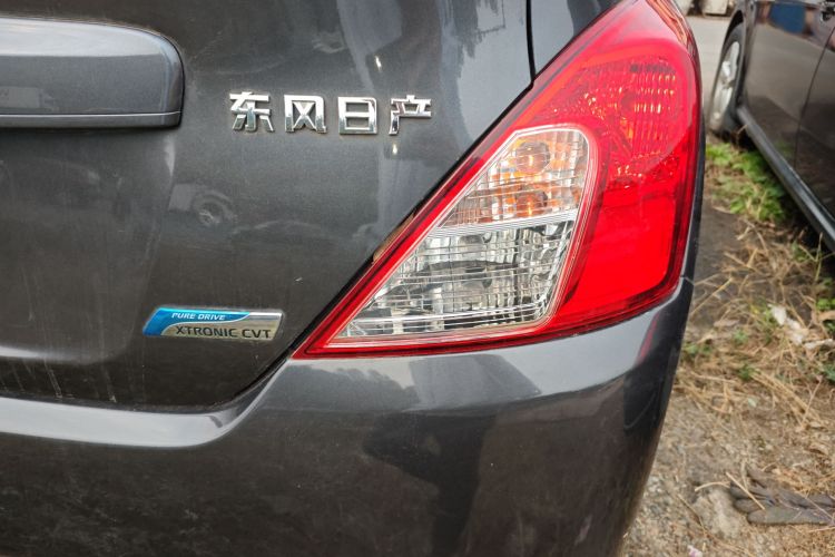 日产 阳光 2015款 1.5XE CVT舒适版车身外观9