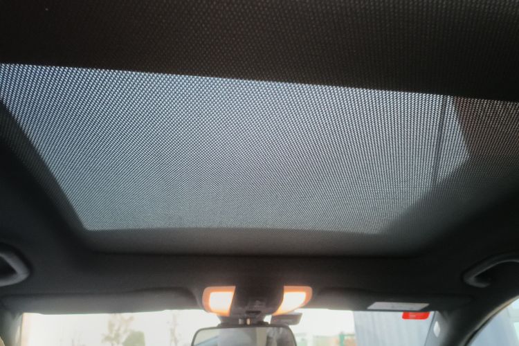 奔驰E级(进口) 2016款 E 200 轿跑车 灵动版中控内饰22