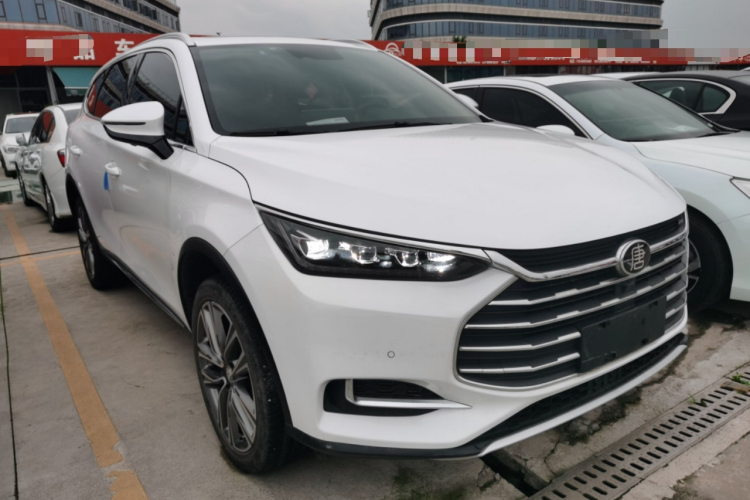 比亚迪 唐 2019款 2.0T 自动智联尊贵型 5座 国VI车身外观3