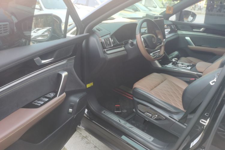 比亚迪 唐新能源 2023款 DM-i 冠军版 112KM 尊贵型中控内饰20