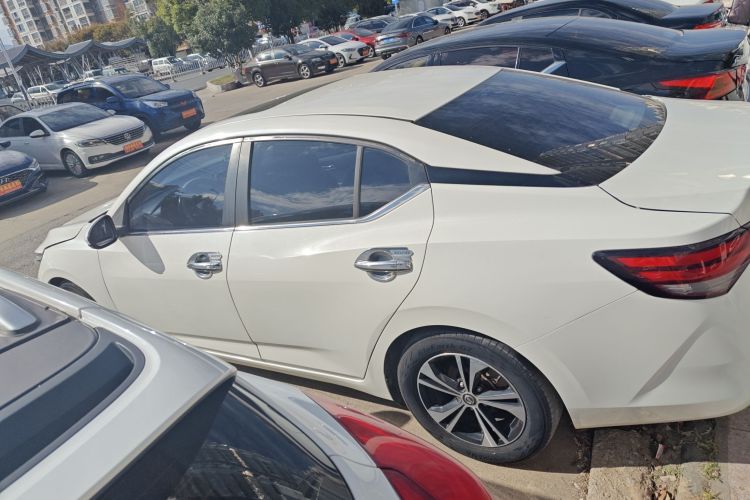 日产 轩逸 2020款 1.6L XL CVT悦享版车身外观4